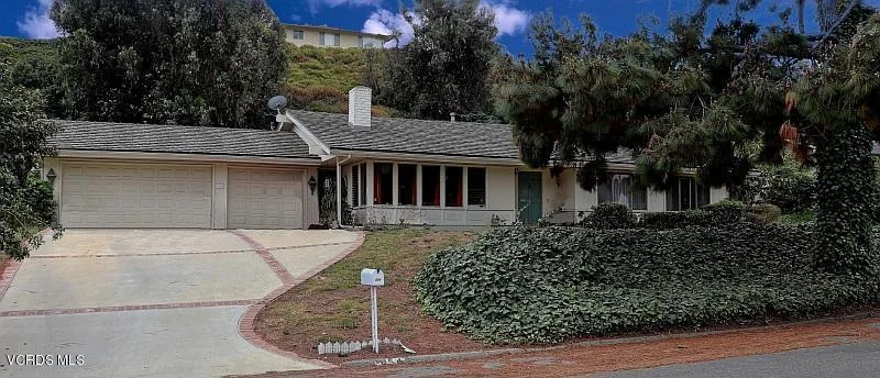 854 Grada, Camarillo, CA 93010