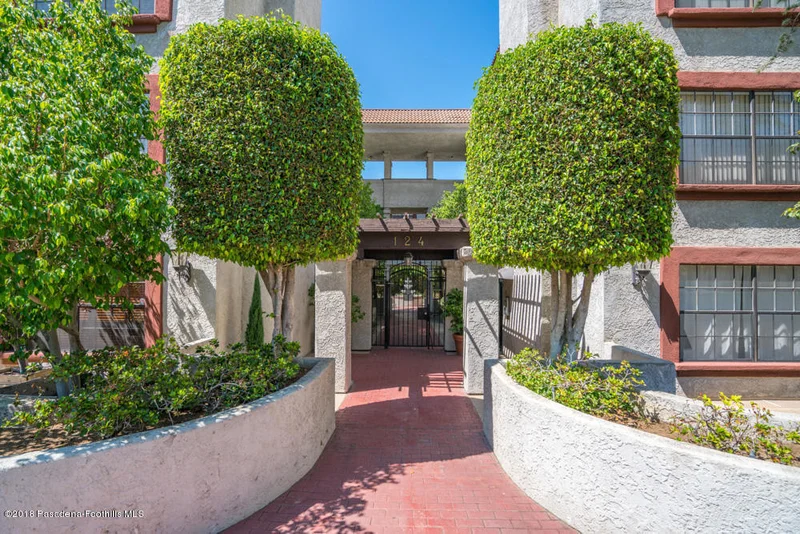 124 Monterey #208, South Pasadena, CA 91030