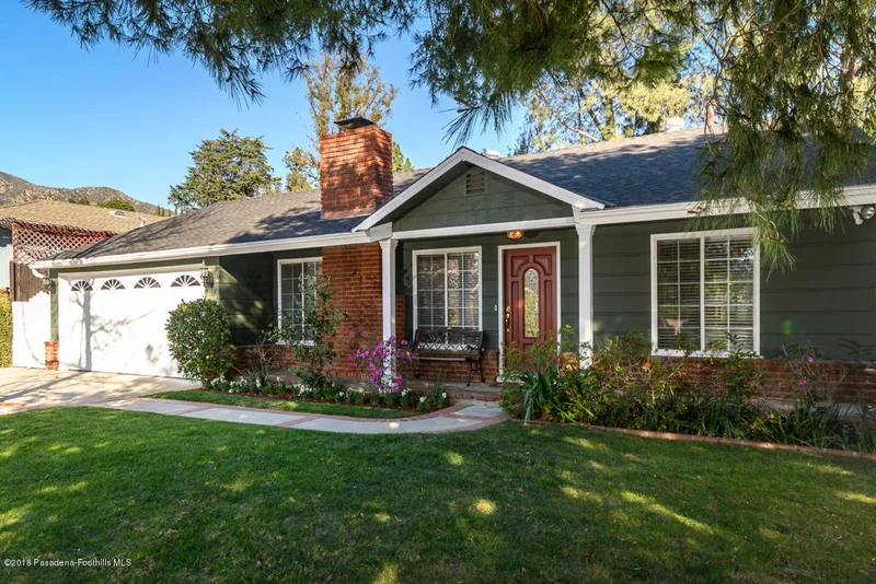 4512 El Camino Corto, La Canada Flintridge, CA 91011