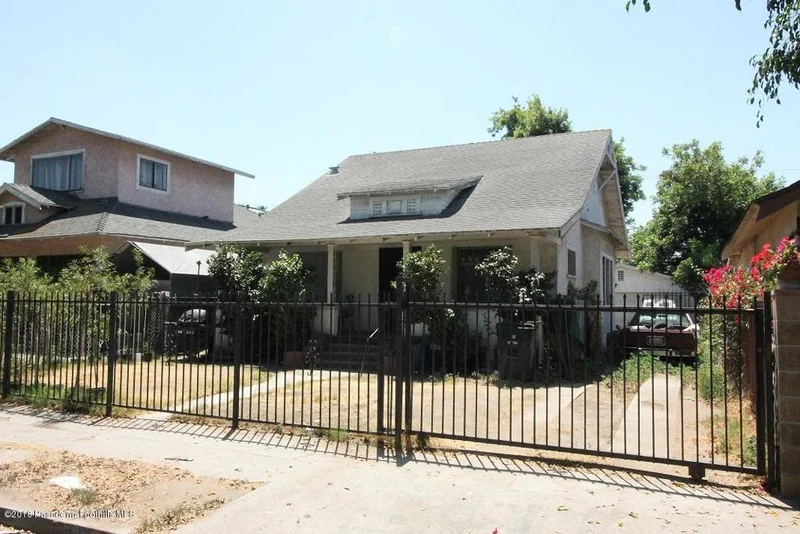 1144 42nd, Los Angeles, CA 90011