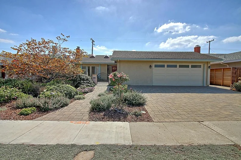 9086 Neath, Ventura, CA 93004