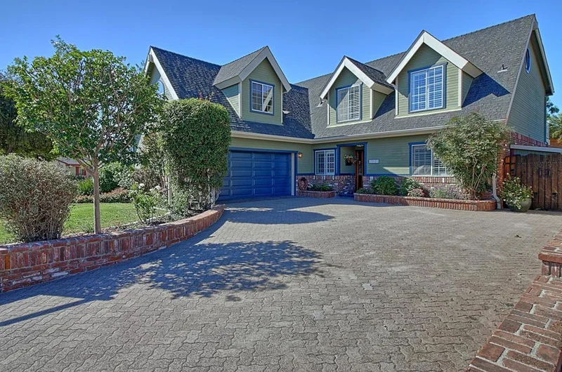 10037 Santee, Ventura, CA 93004