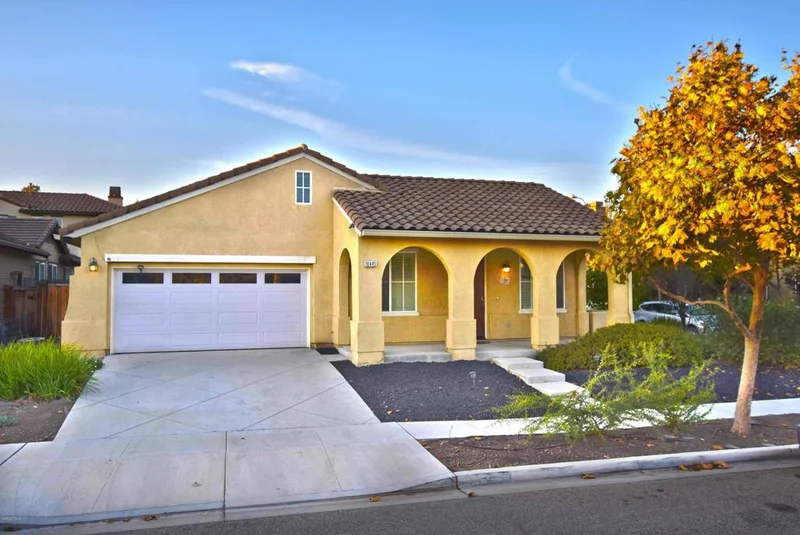 10445 New Haven, Ventura, CA 93004