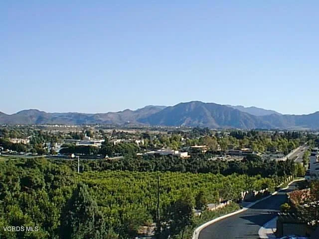 2713 Antonio #310, Camarillo, CA 93010