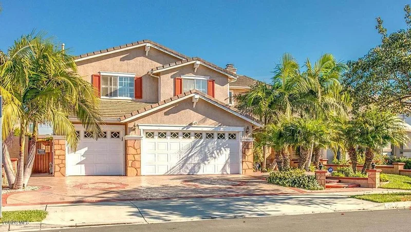 425 Caliente, Oxnard, CA 93036