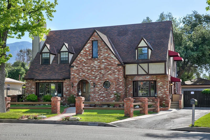 4516 Viro, La Canada Flintridge, CA 91011