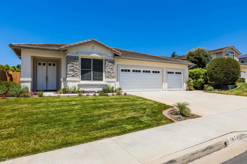 1879 Camino Vera Cruz, Camarillo, CA 93010