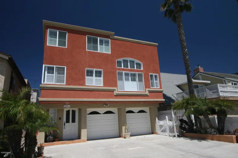 125 Bardsdale, Oxnard, CA 93035