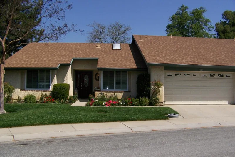 42076 Village 42, Camarillo, CA 93012