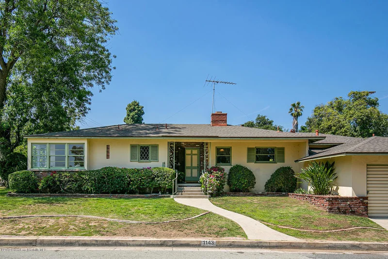 1143 Salisbury, La Canada Flintridge, CA 91011