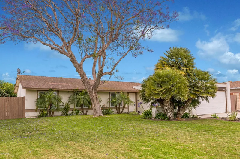 889 Calle La Sombra, Camarillo, CA 93010