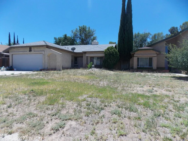 2578 Bottle Tree, Palmdale, CA 93550