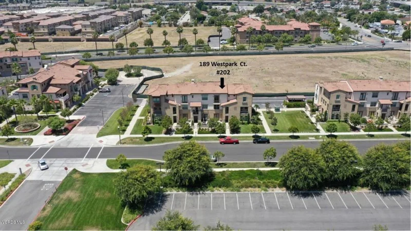 189 Westpark #202, Camarillo, CA 93012
