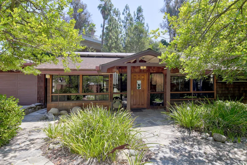 860 Seco, Pasadena, CA 91103