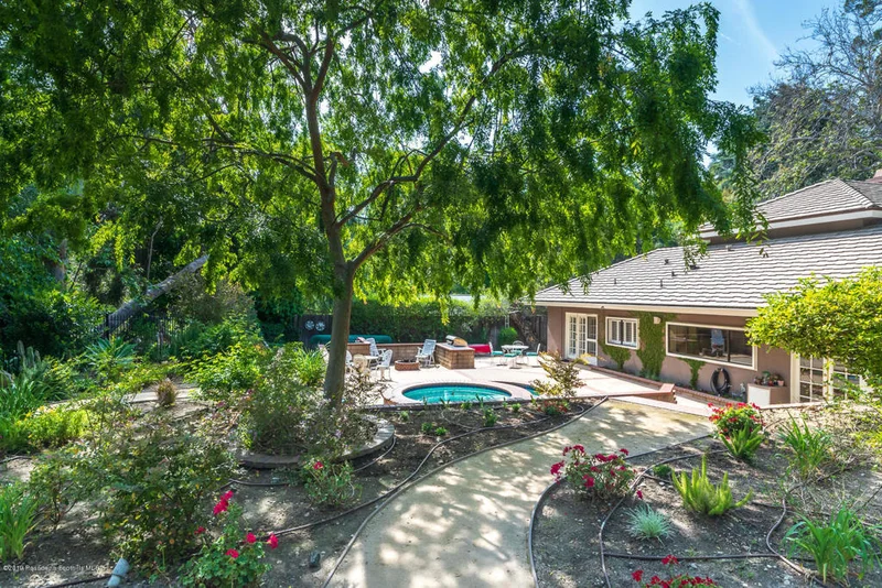 5217 Jessen, La Canada Flintridge, CA 91011