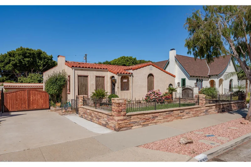 559 Coronado, Ventura, CA 93001