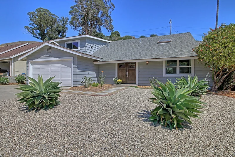 298 Aliso, Ventura, CA 93001