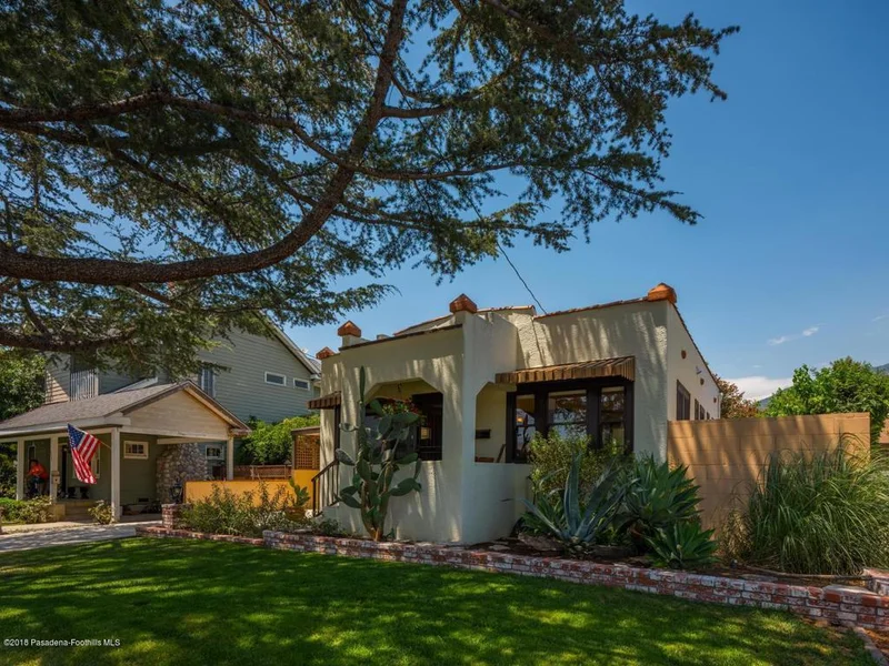523 Walnut, Monrovia, CA 91016