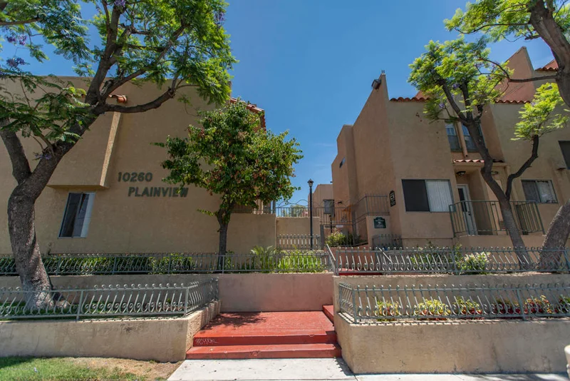 10260 Plainview #2, Tujunga, CA 91042