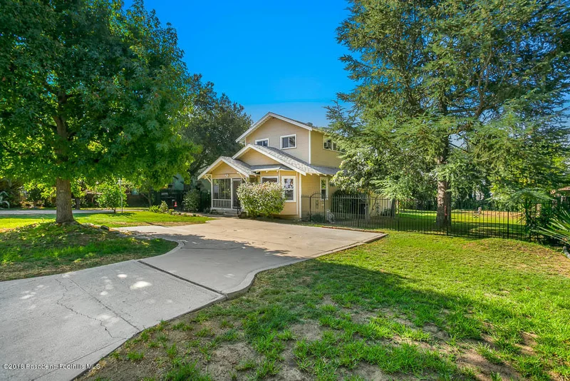 254 W Harriet Street, Altadena, CA 91001