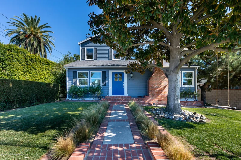 4526 El Camino Corto, La Canada Flintridge, CA 91011