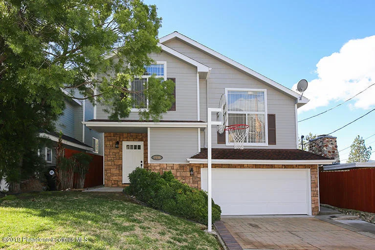 2538 Olive Avenue, La Crescenta, CA 91214