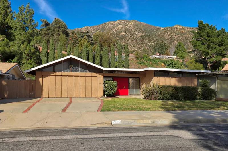 2723 Mountain Pine Drive, La Crescenta, CA 91214