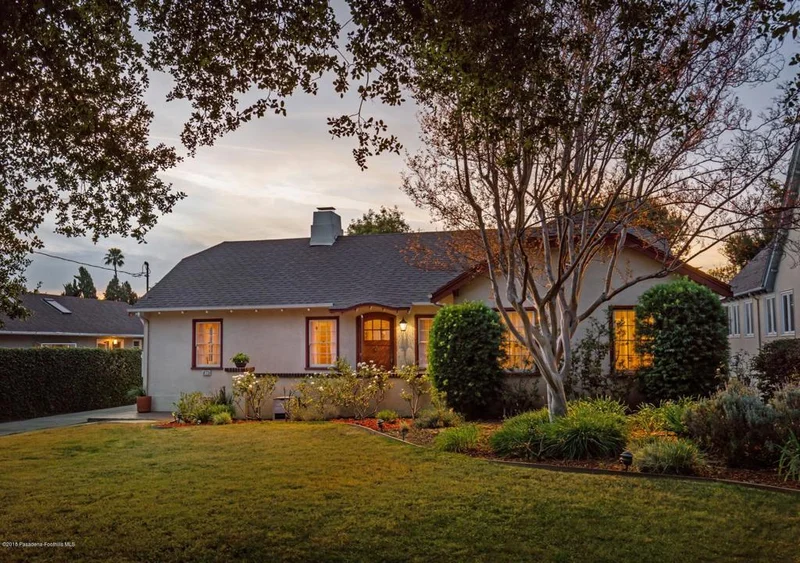 873 Holliston, Pasadena, CA 91104