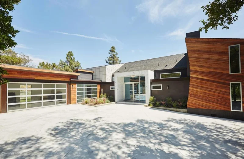 4235 Mesa Vista, La Canada Flintridge, CA 91011