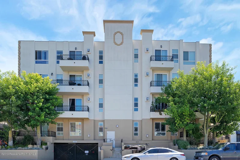 412 Wilton #201, Los Angeles, CA 90020