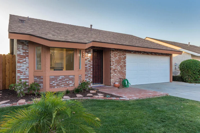 115 Surrey, Fillmore, CA 93015