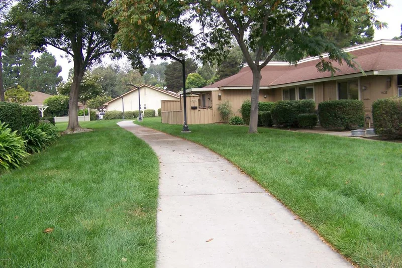 9127 Village 9, Camarillo, CA 93012