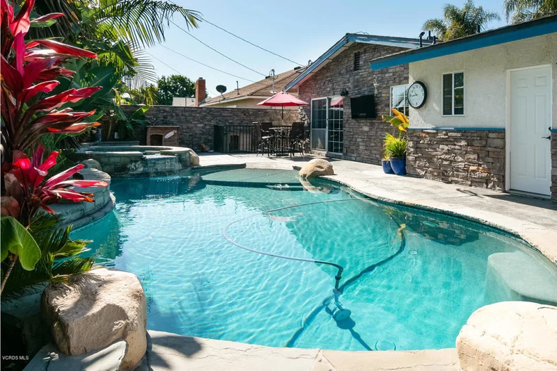 874 Logan, Ventura, CA 93004