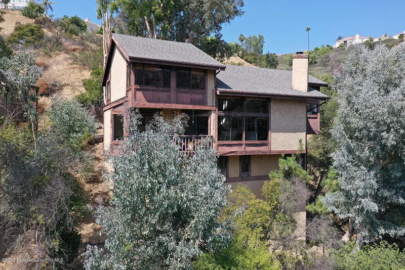 2702 Kennington, Glendale, CA 91206