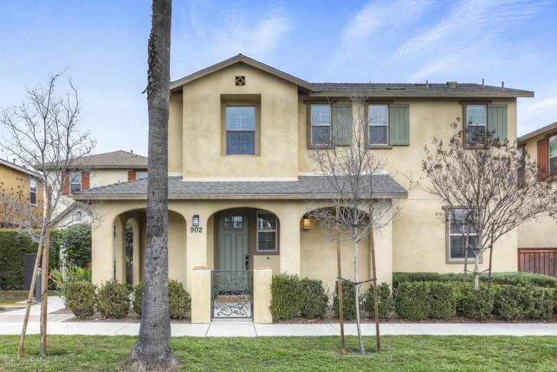 902 Alameda, Azusa, CA 91702