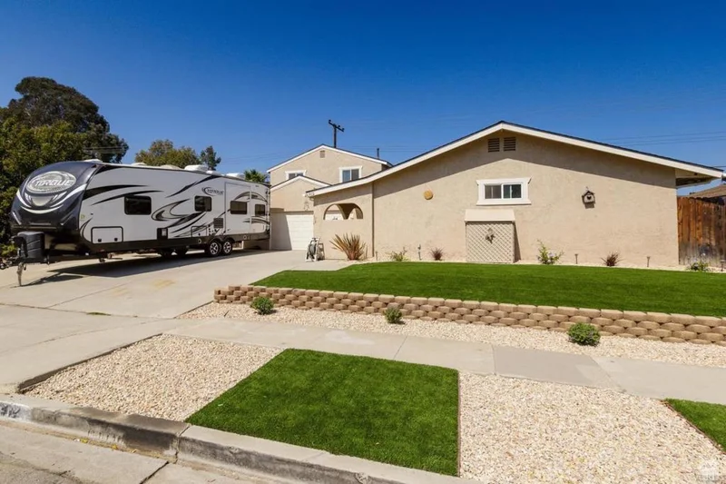 912 Phoenix, Ventura, CA 93004