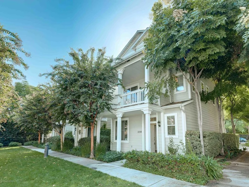 2258 Ontario, Burbank, CA 91504