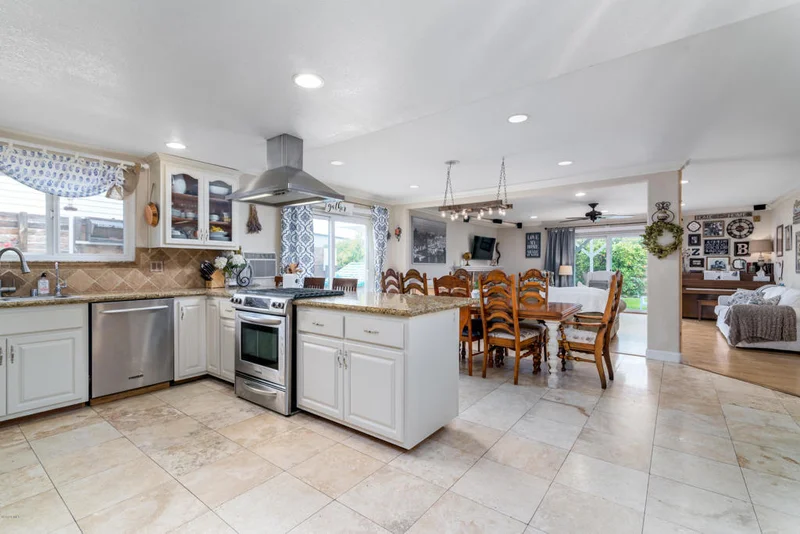 1242 Sparkman, Camarillo, CA 93010