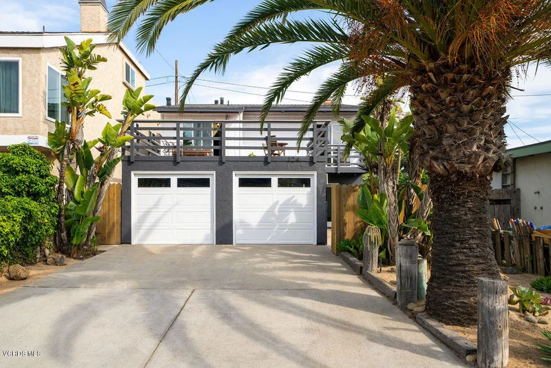 124 Hollywood, Oxnard, CA 93035