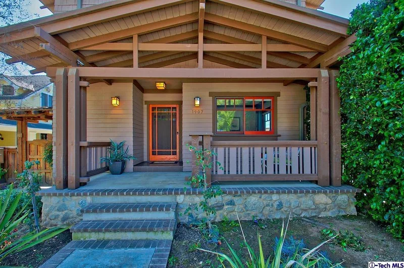 1907 Leman, South Pasadena, CA 91030