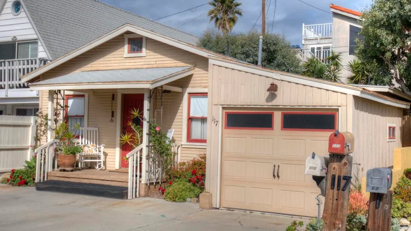 117 Hueneme, Oxnard, CA 93035