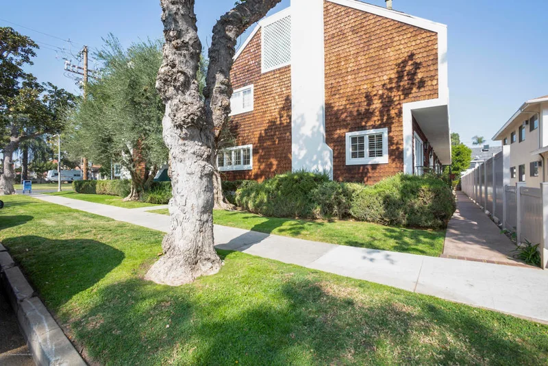 100 Pine #H, Alhambra, CA 91801