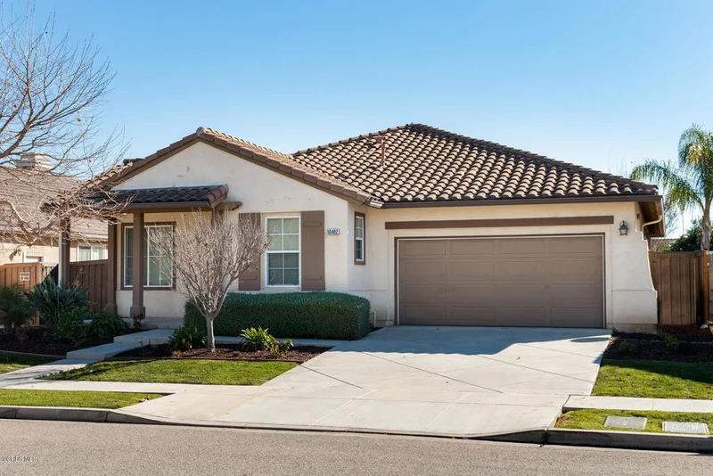 10482 New Haven, Ventura, CA 93004