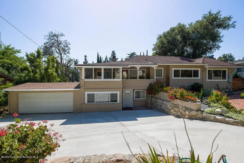 4545 Briggs, La Crescenta, CA 91214