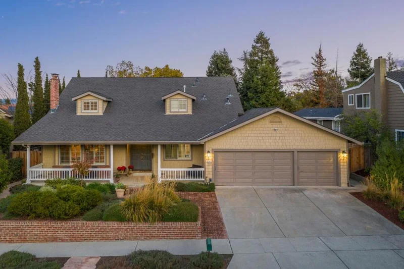 8990 Rancho Hills, Gilroy, CA 95020