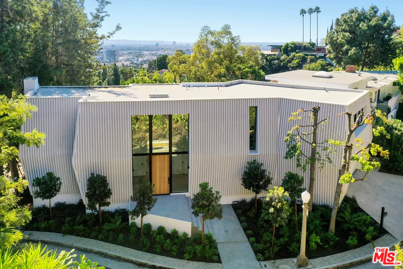5630 Hill Oak, Los Angeles, CA 90068