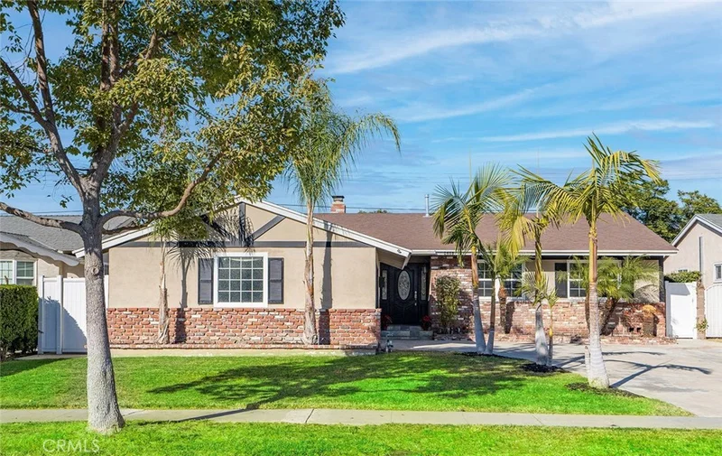 4231 Olive, Fullerton, CA 92833
