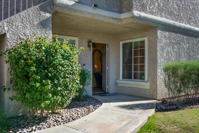 2700 Mesquite #B9, Palm Springs, CA 92264