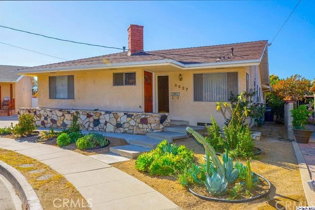 8527 Bluffdale, Sun Valley, CA 91352