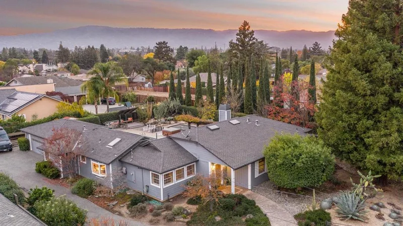 1160 Steinway, Campbell, CA 95008